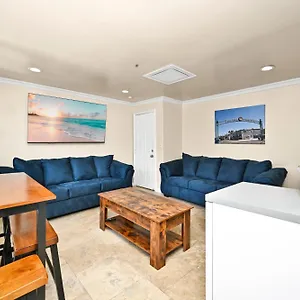 Holiday home 514 E Oceanfront B, Newport Beach